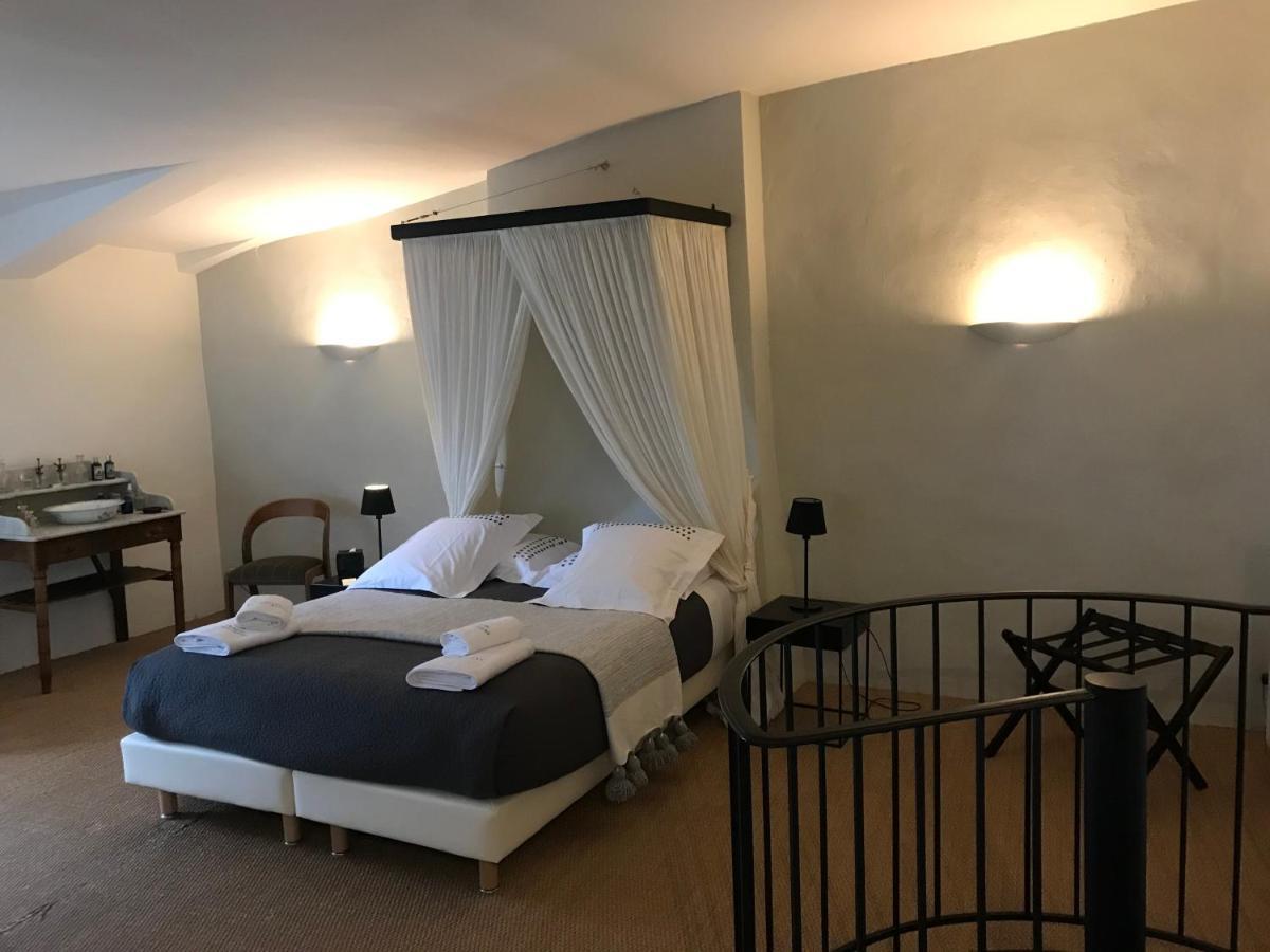 Demeure Monte Arena Bed and Breakfast Montaren-et-Saint-Médiers Buitenkant foto